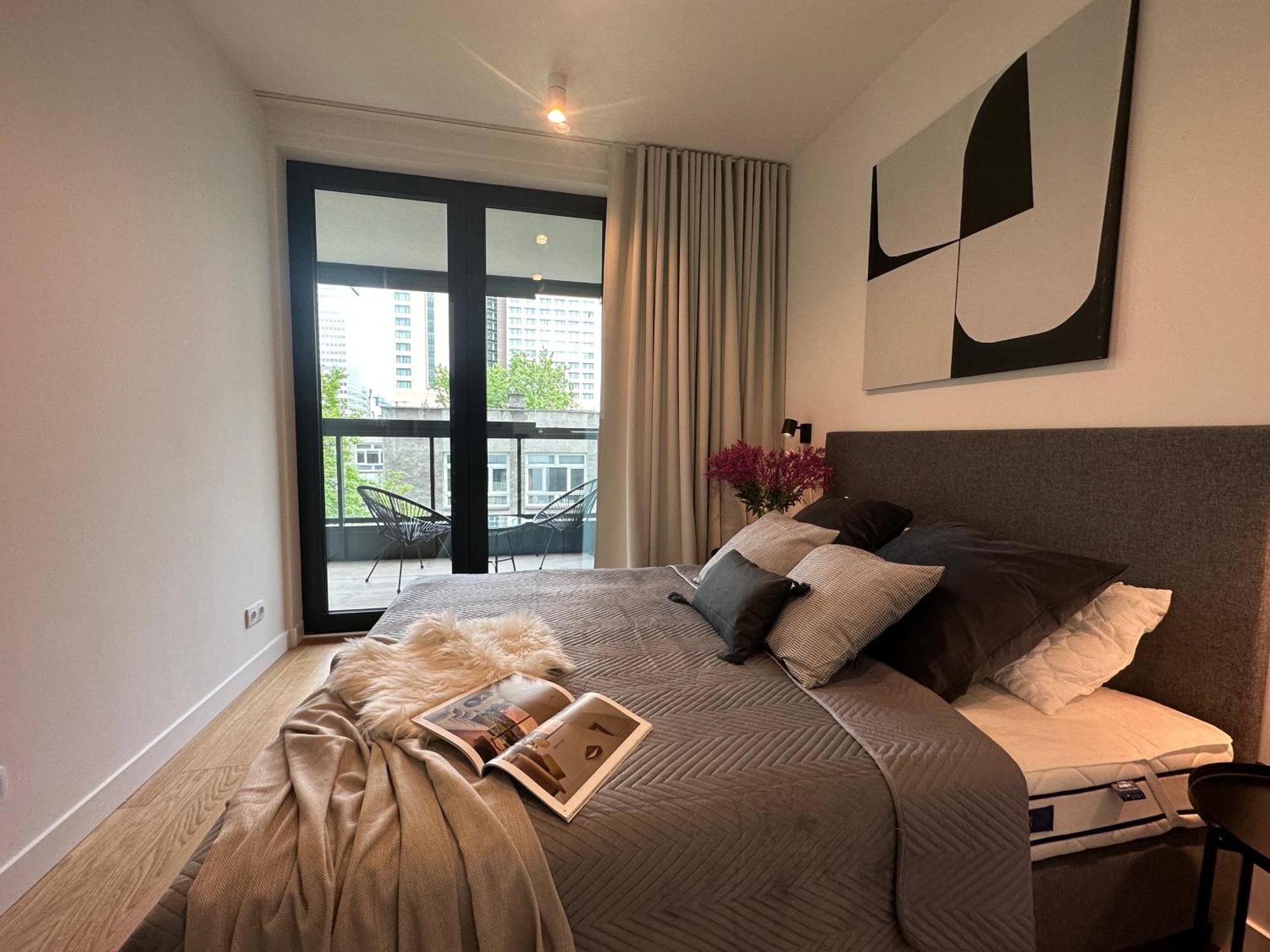 Luxurious And Modern In Center With Parking By Renters Prestige Butas Warsaw