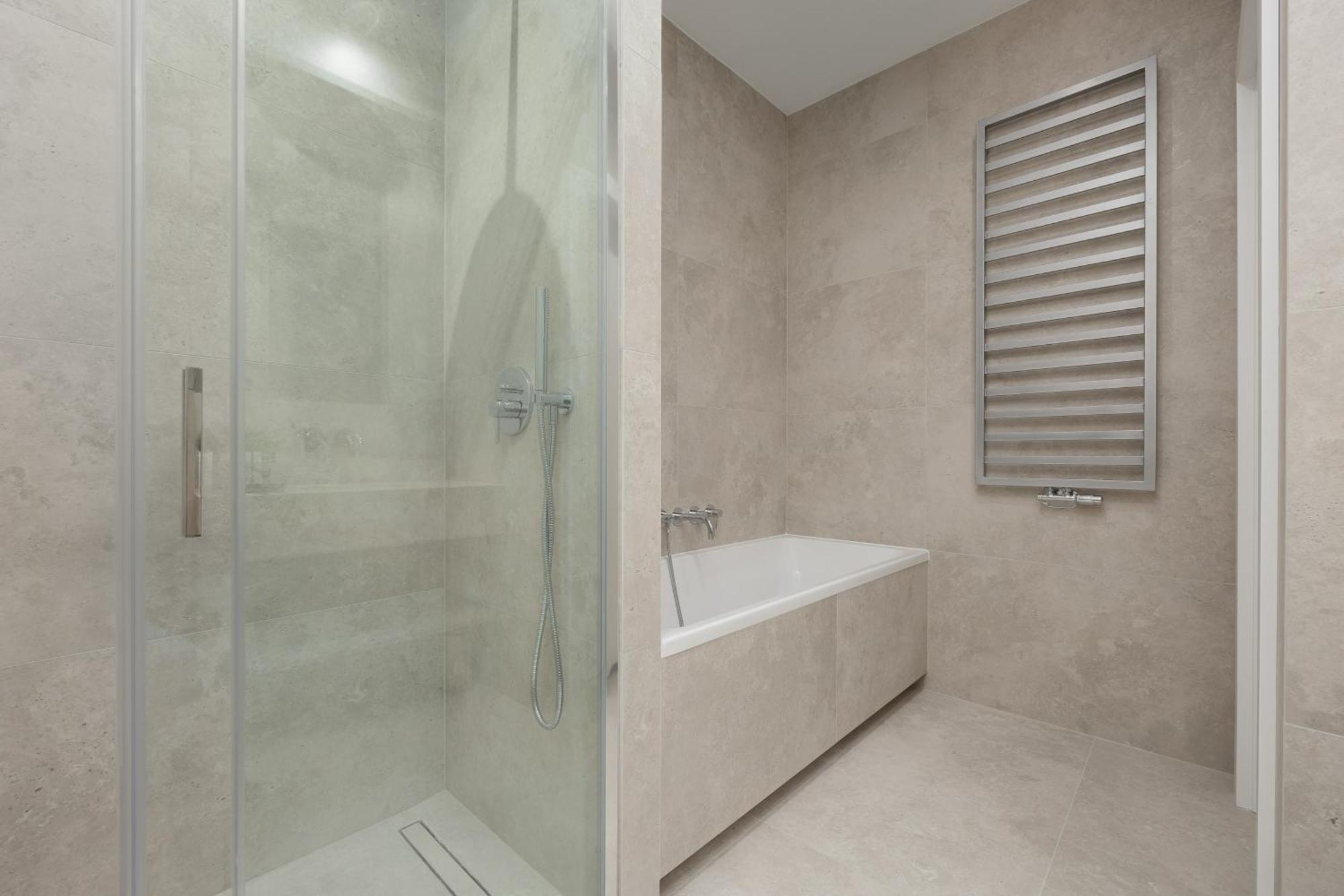 Luxurious And Modern In Center With Parking By Renters Prestige Butas *