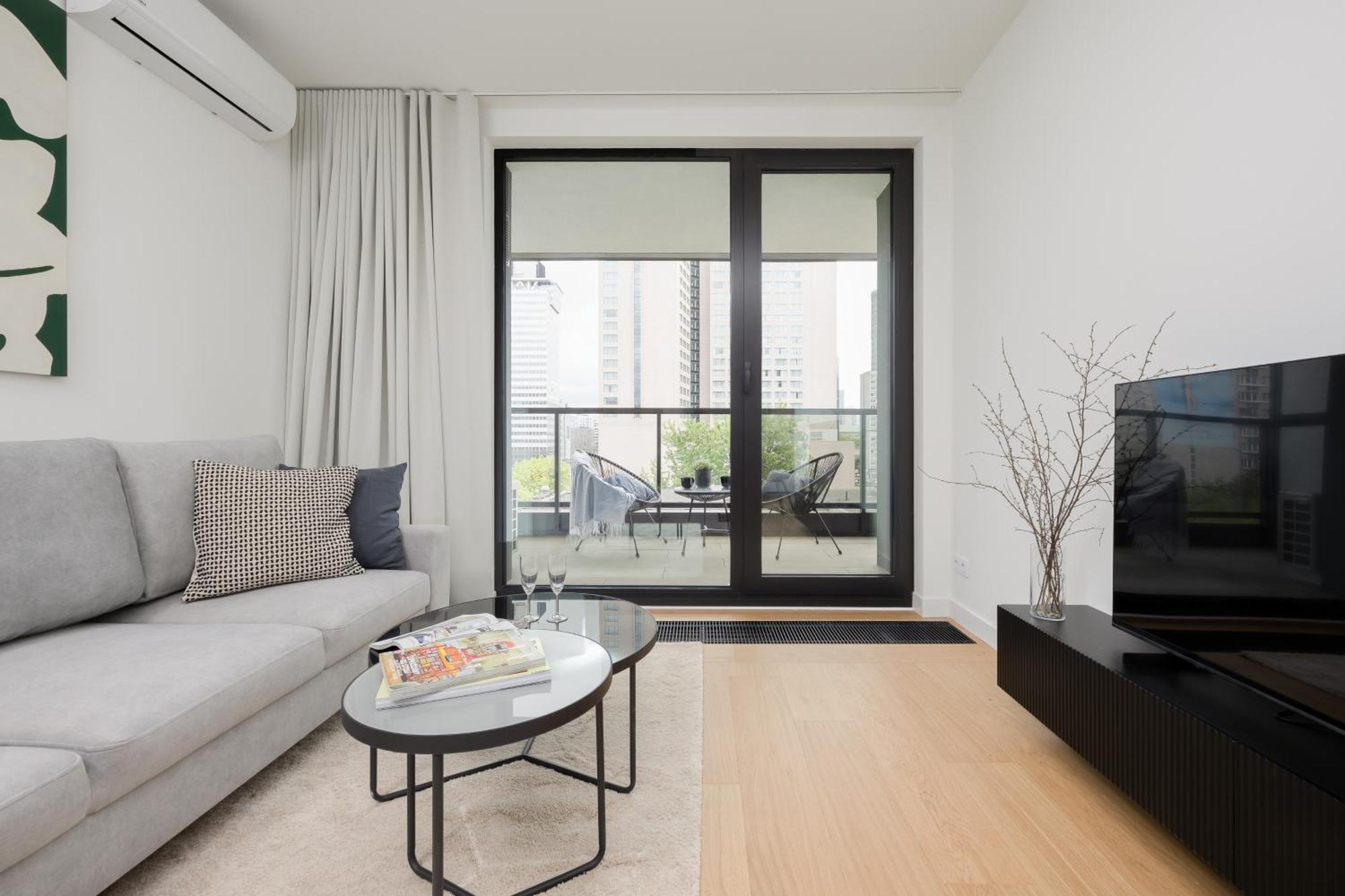 Luxurious And Modern In Center With Parking By Renters Prestige Butas