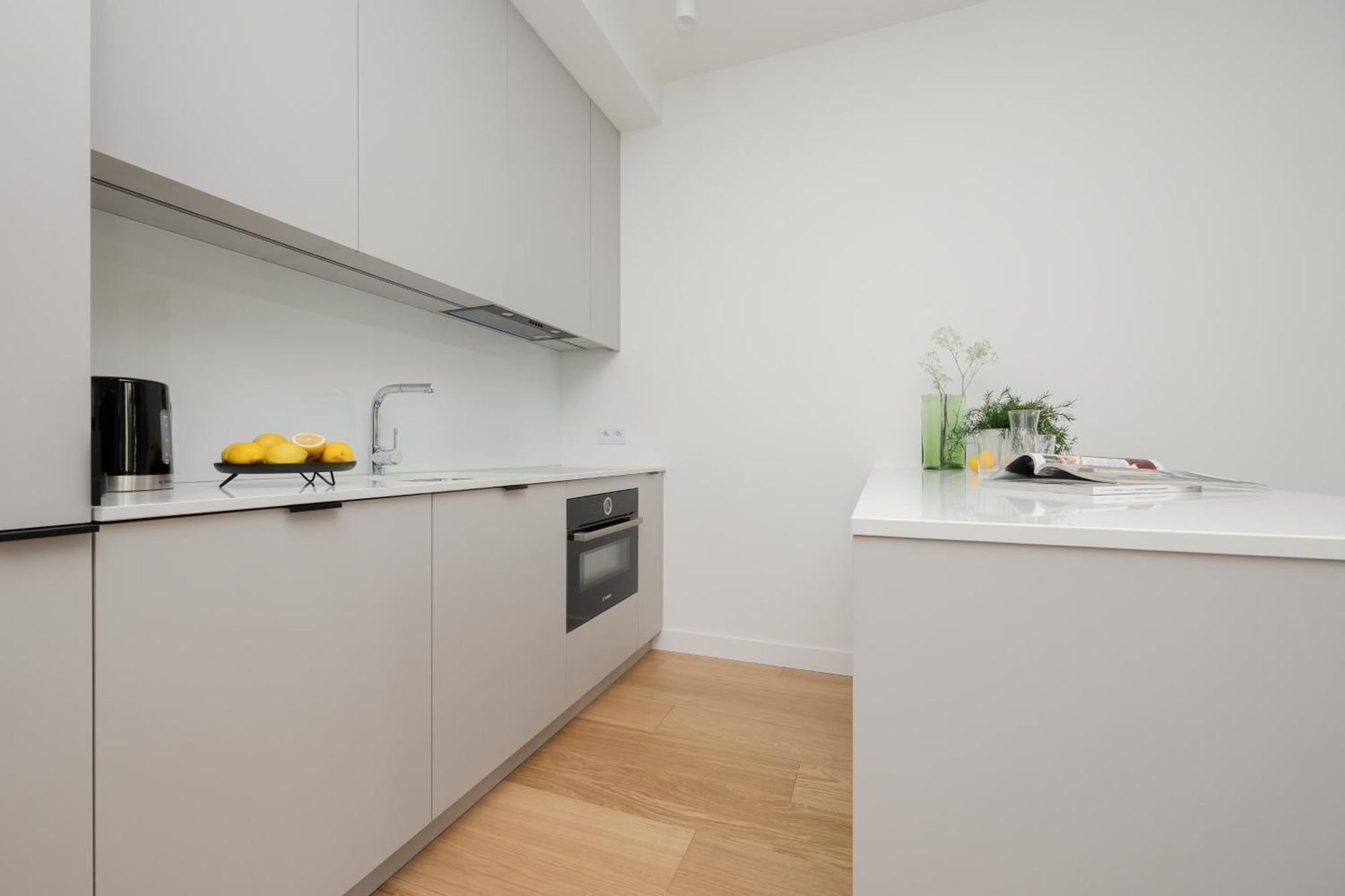 Butas Luxurious And Modern In Center With Parking By Renters Prestige
