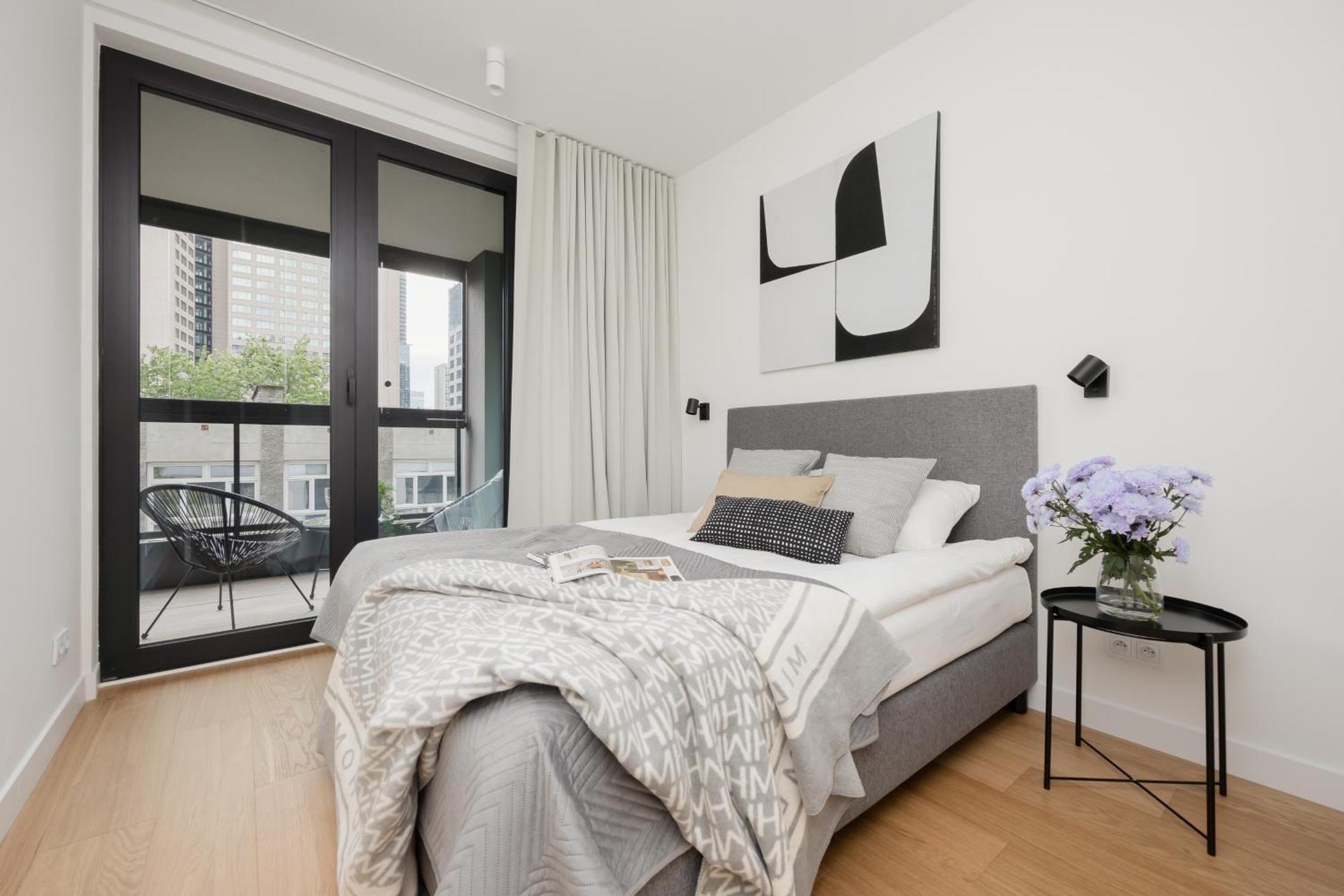 Luxurious And Modern In Center With Parking By Renters Prestige Butas Warsaw