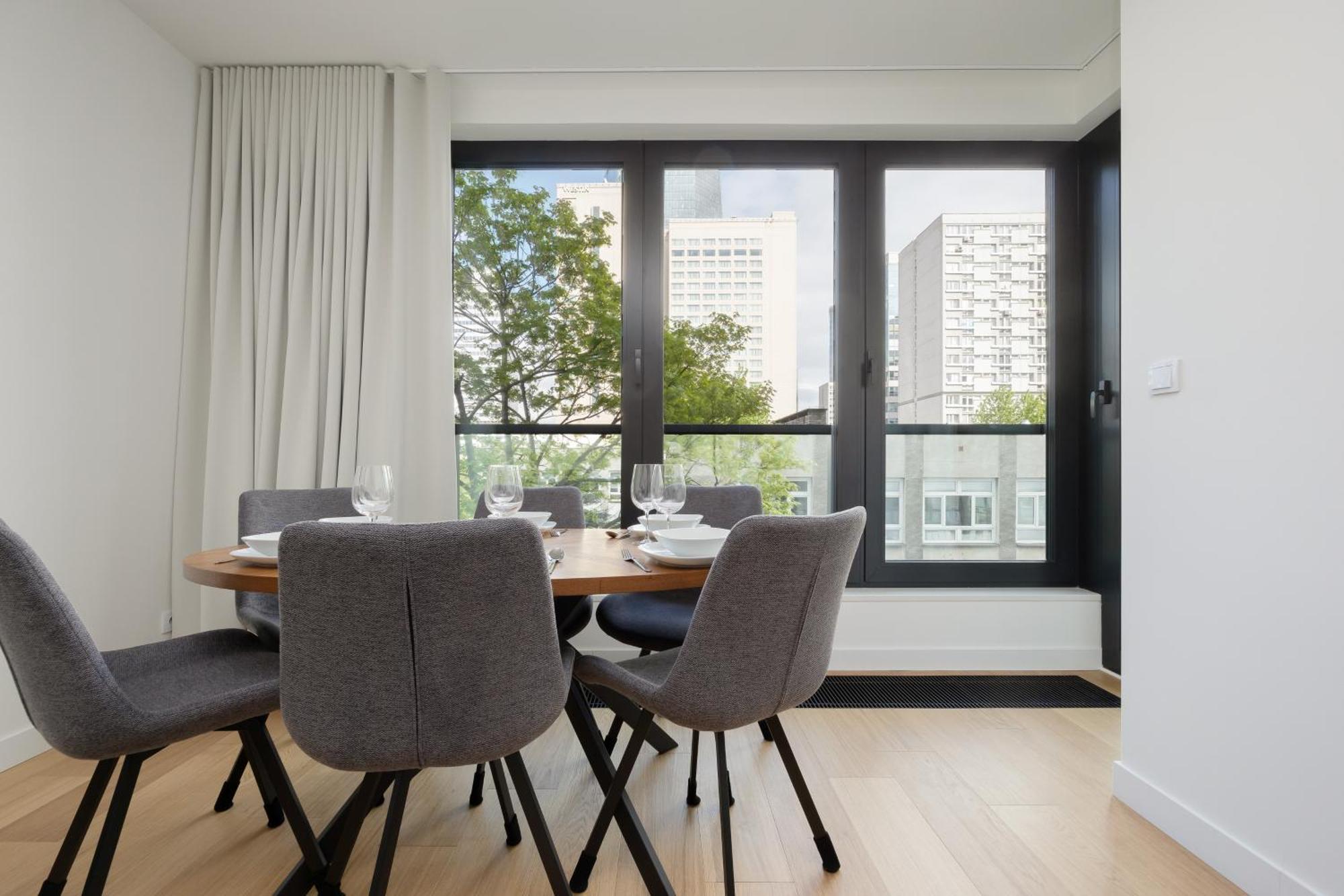 Butas Luxurious And Modern In Center With Parking By Renters Prestige Warsaw