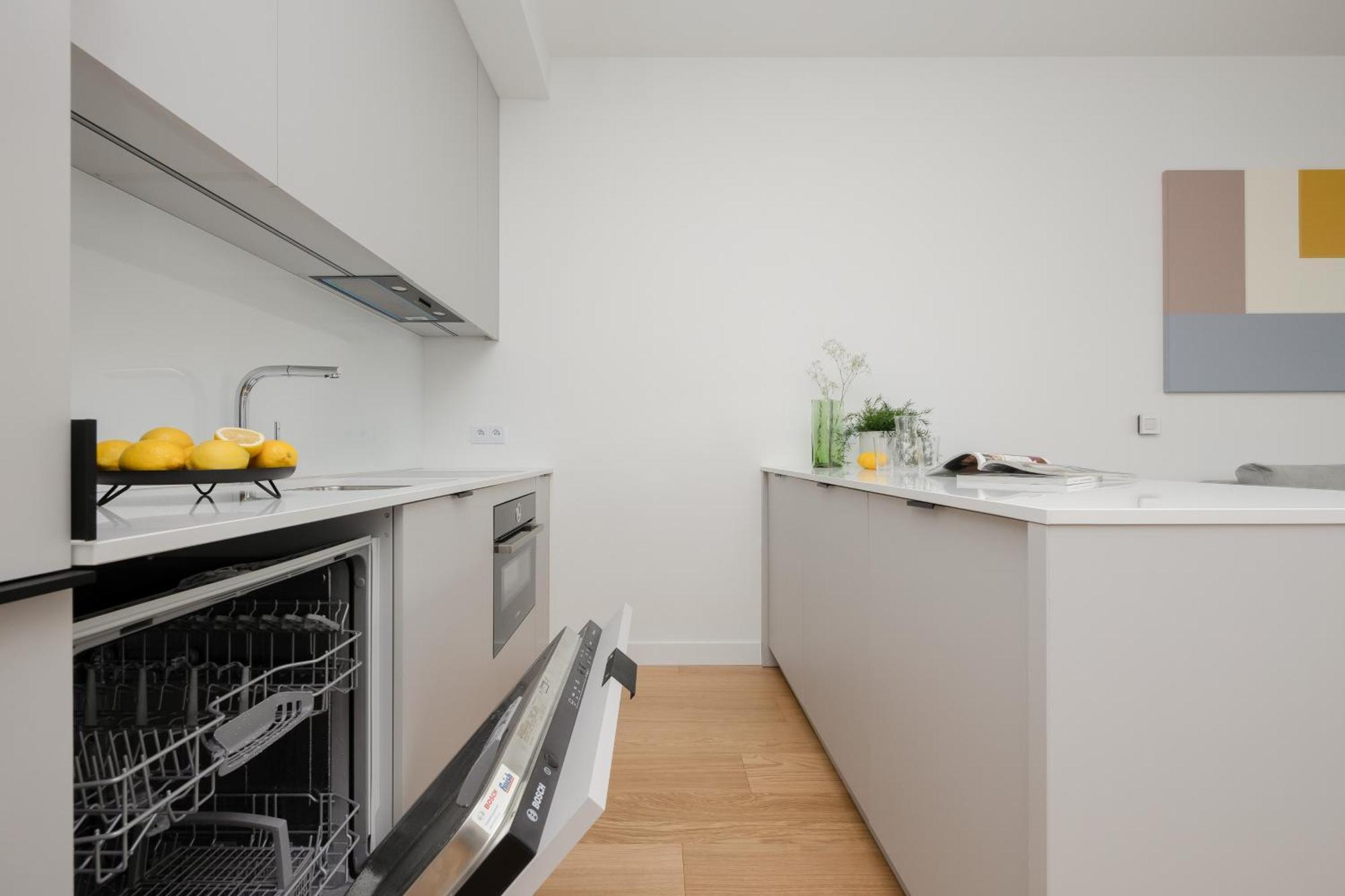 Luxurious And Modern In Center With Parking By Renters Prestige Warszawa